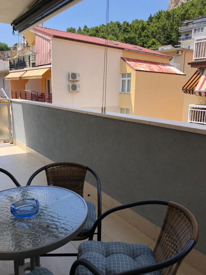 Omis - Private Ensuite Room With Balcony - Hotel Style Exterior foto